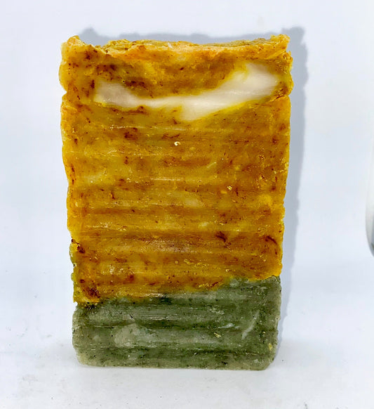 SEA MOSS GOLD SOAP W/ MANGO TURMERIC AND SPIRULINA